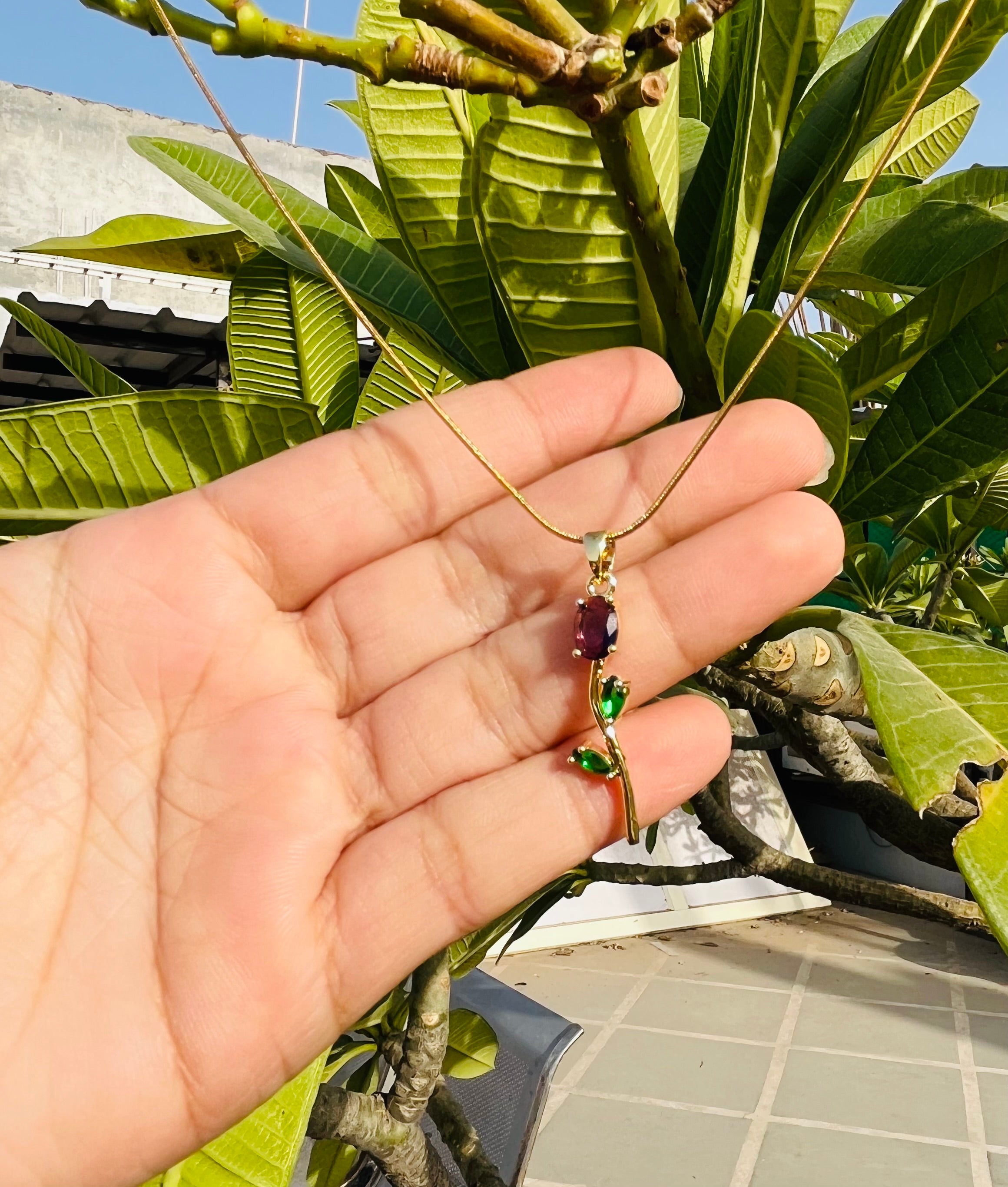 Crystal wine Tulip Necklace