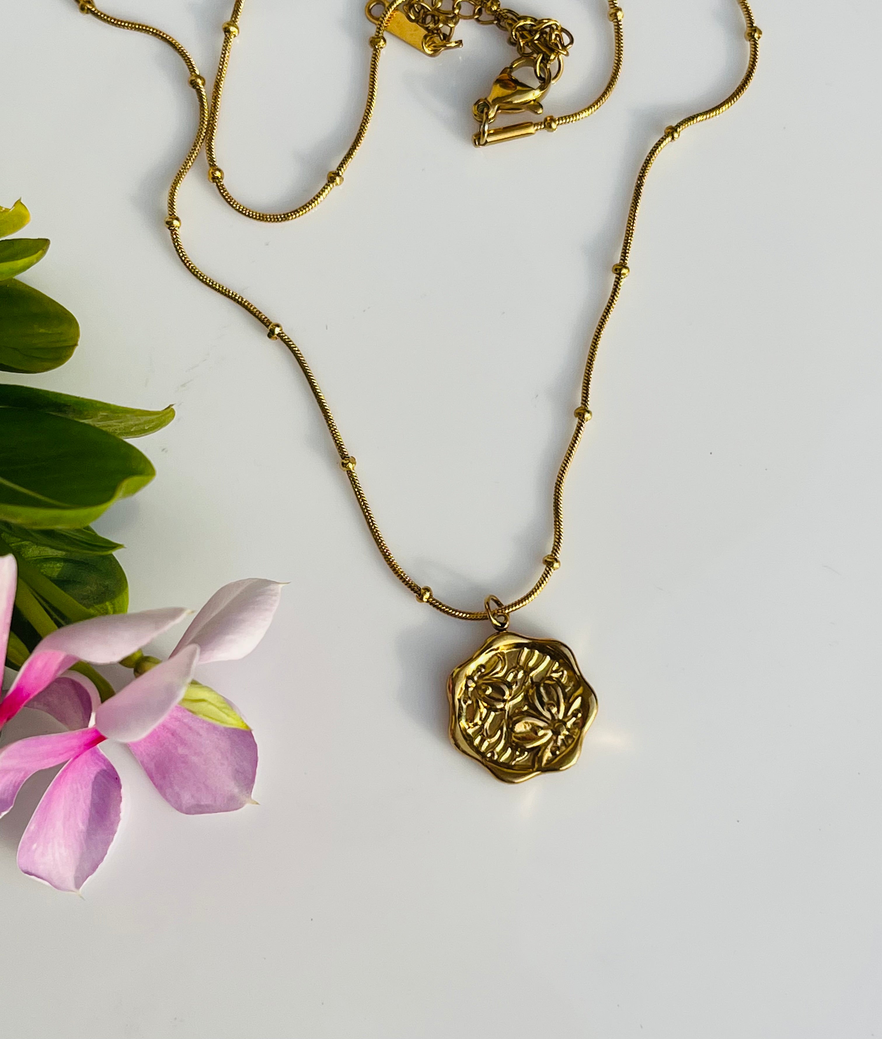 Vintage Bloom Medallion Necklace