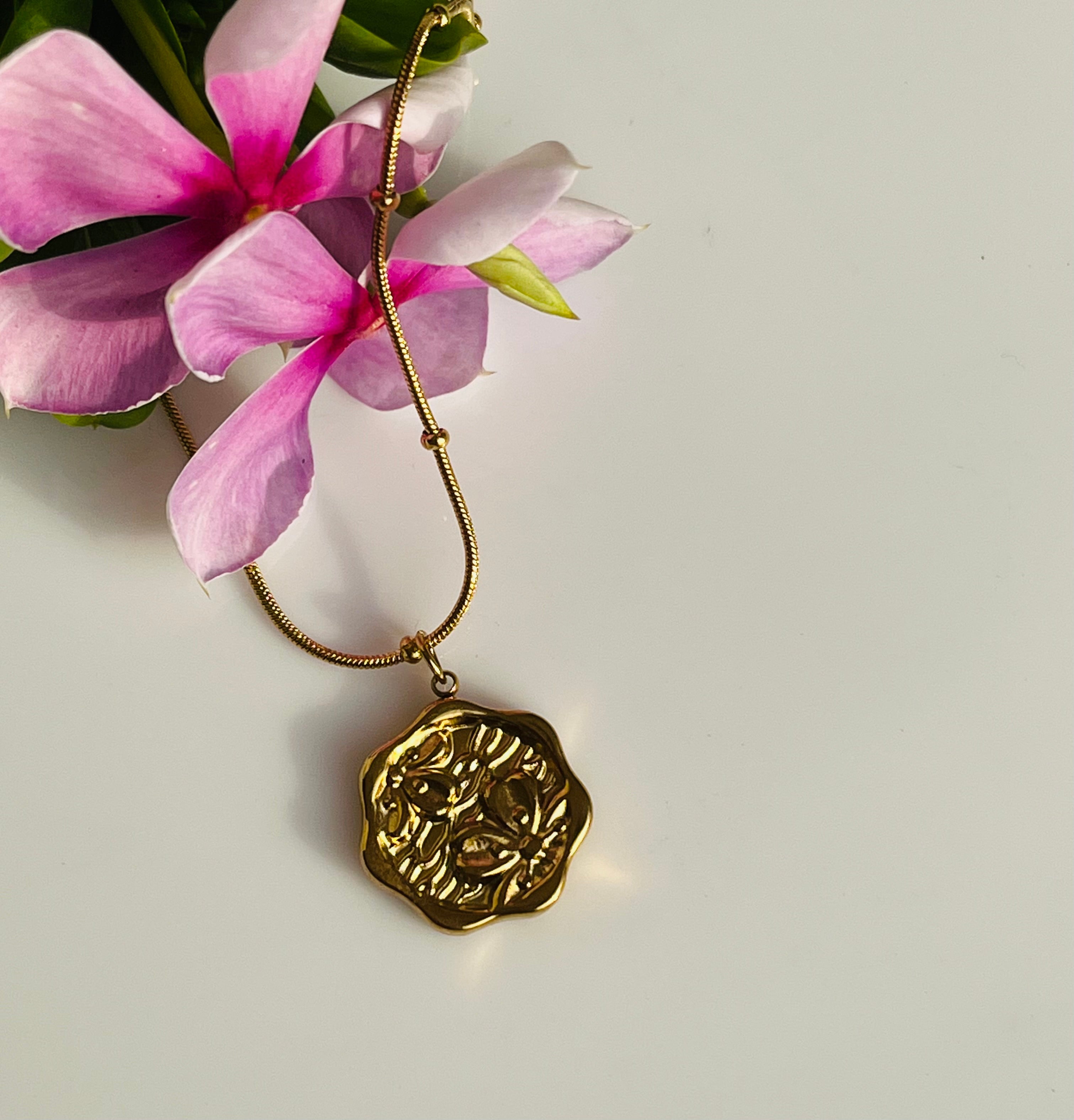 Vintage Bloom Medallion Necklace