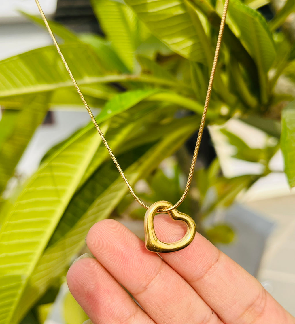 Golden Heart Loop Necklace