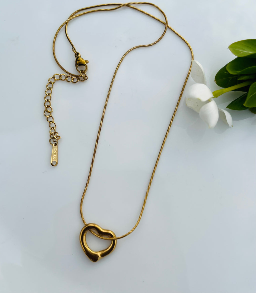 Golden Heart Loop Necklace