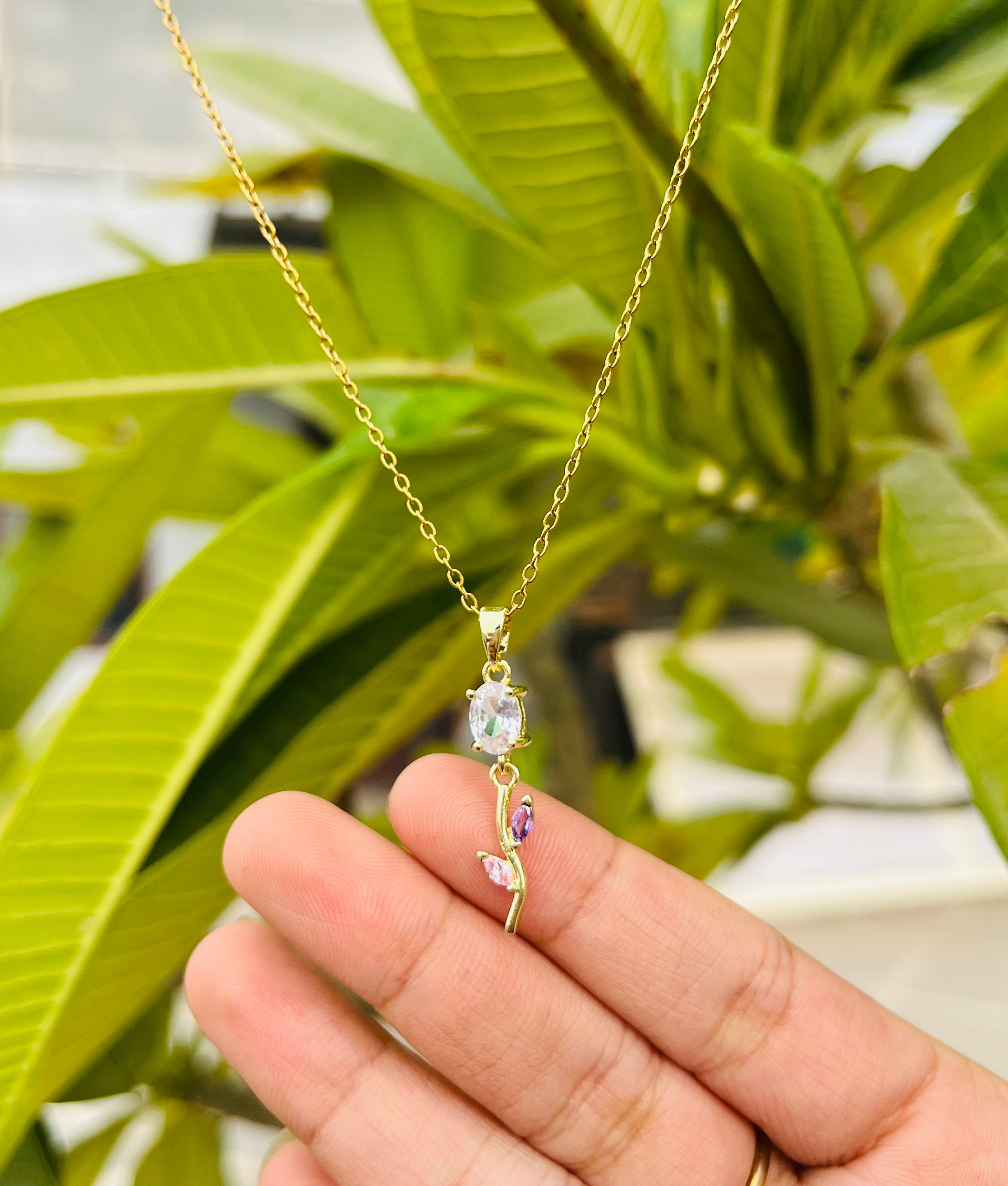 Luxe White Tulip Bracelet