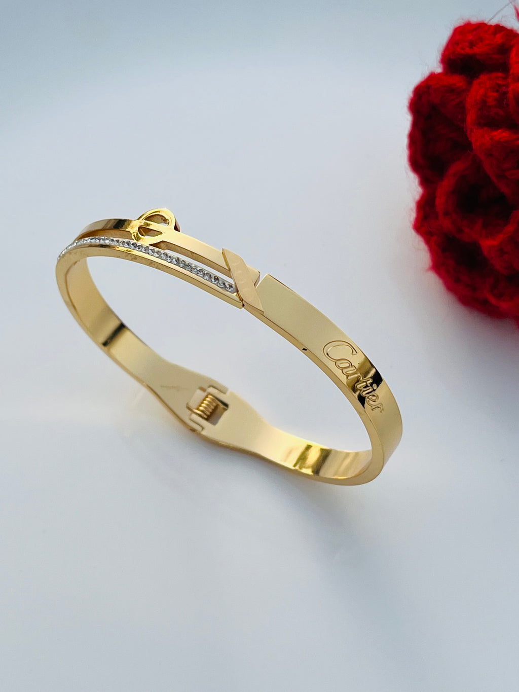 Sparkling Love Charm Bangle