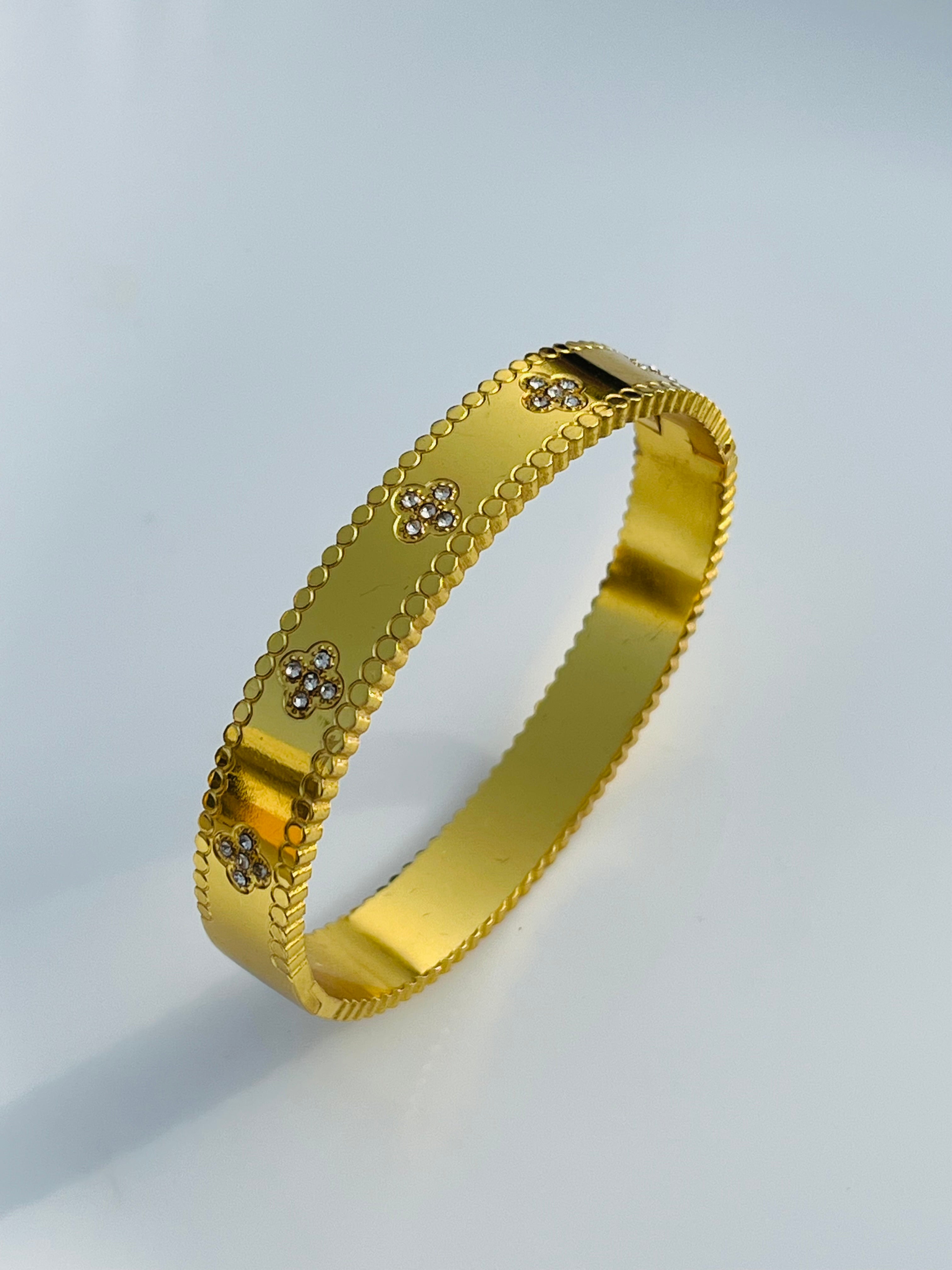 Crystal Clover Gold Bangle