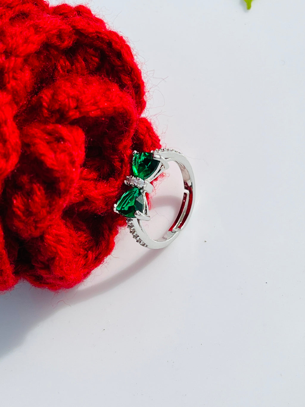 Sparle Elegance Green Bow Adjustable Ring