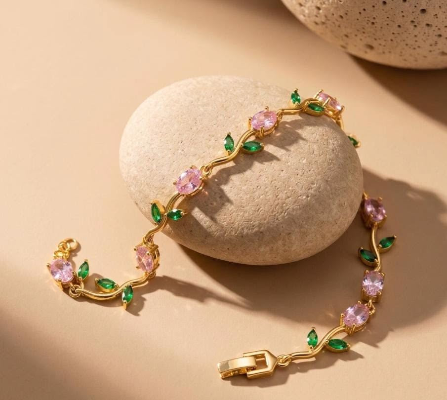 Blush Pink with Green leaves tulip bracelet