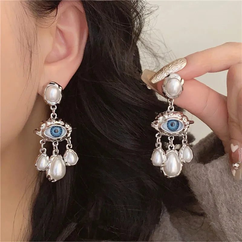 Eye earing
