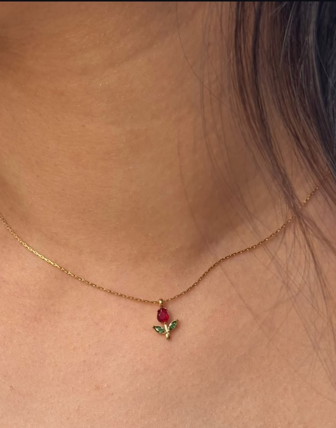Dainty tulip pendent
