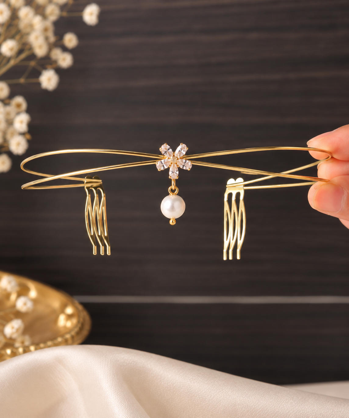 Elegant pearl hair vine