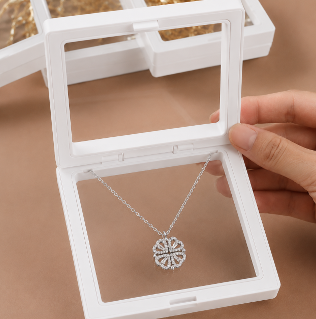 Zirconia Heart Magnetic Clover Pendant