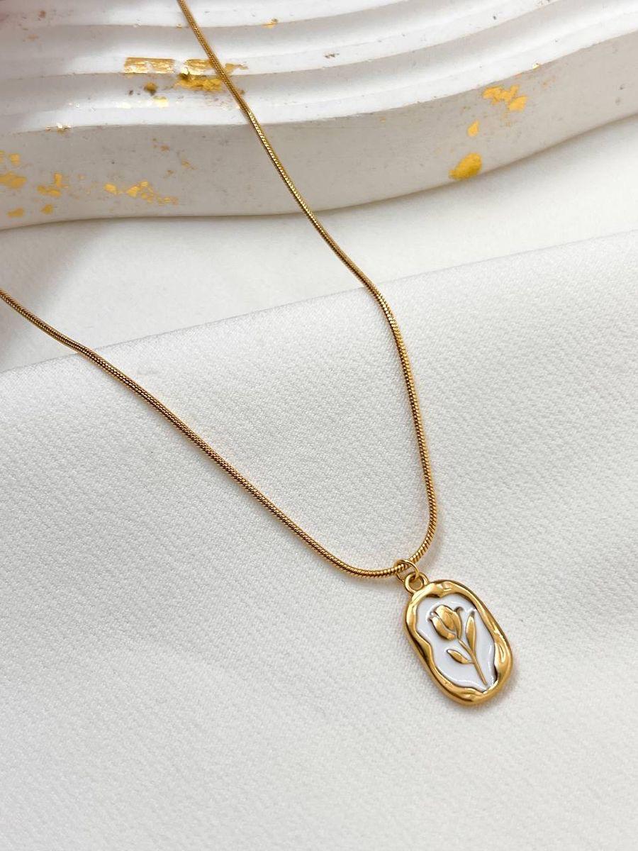 Engraved Rose pendent