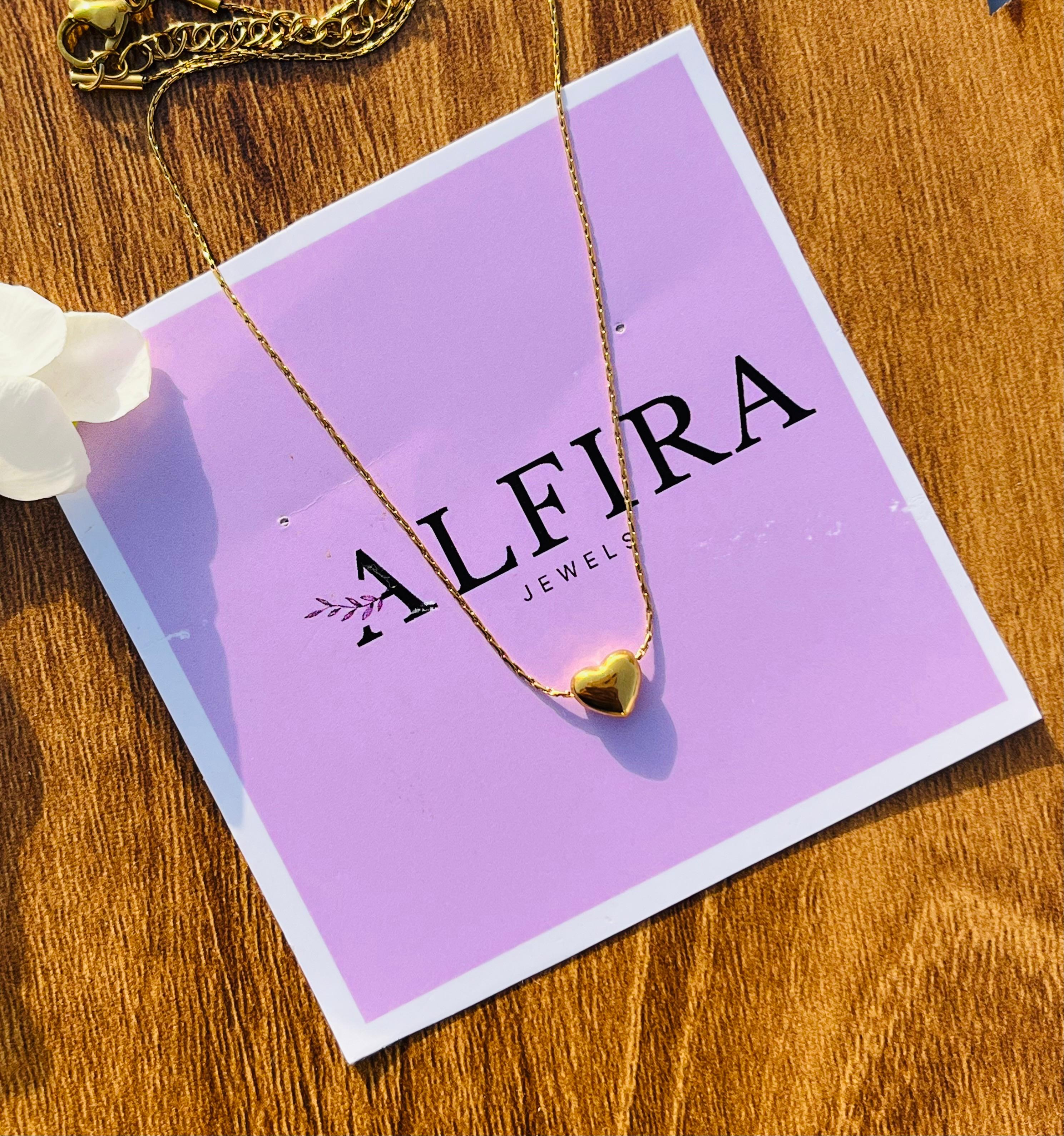 Little heart charm necklace