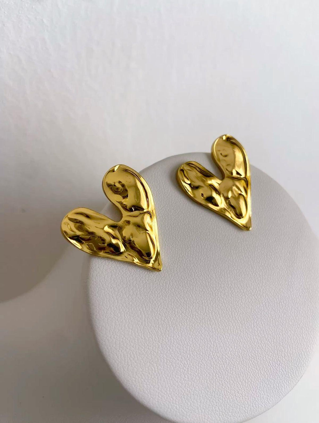 Sculpted Heart Gold Stud Earrings