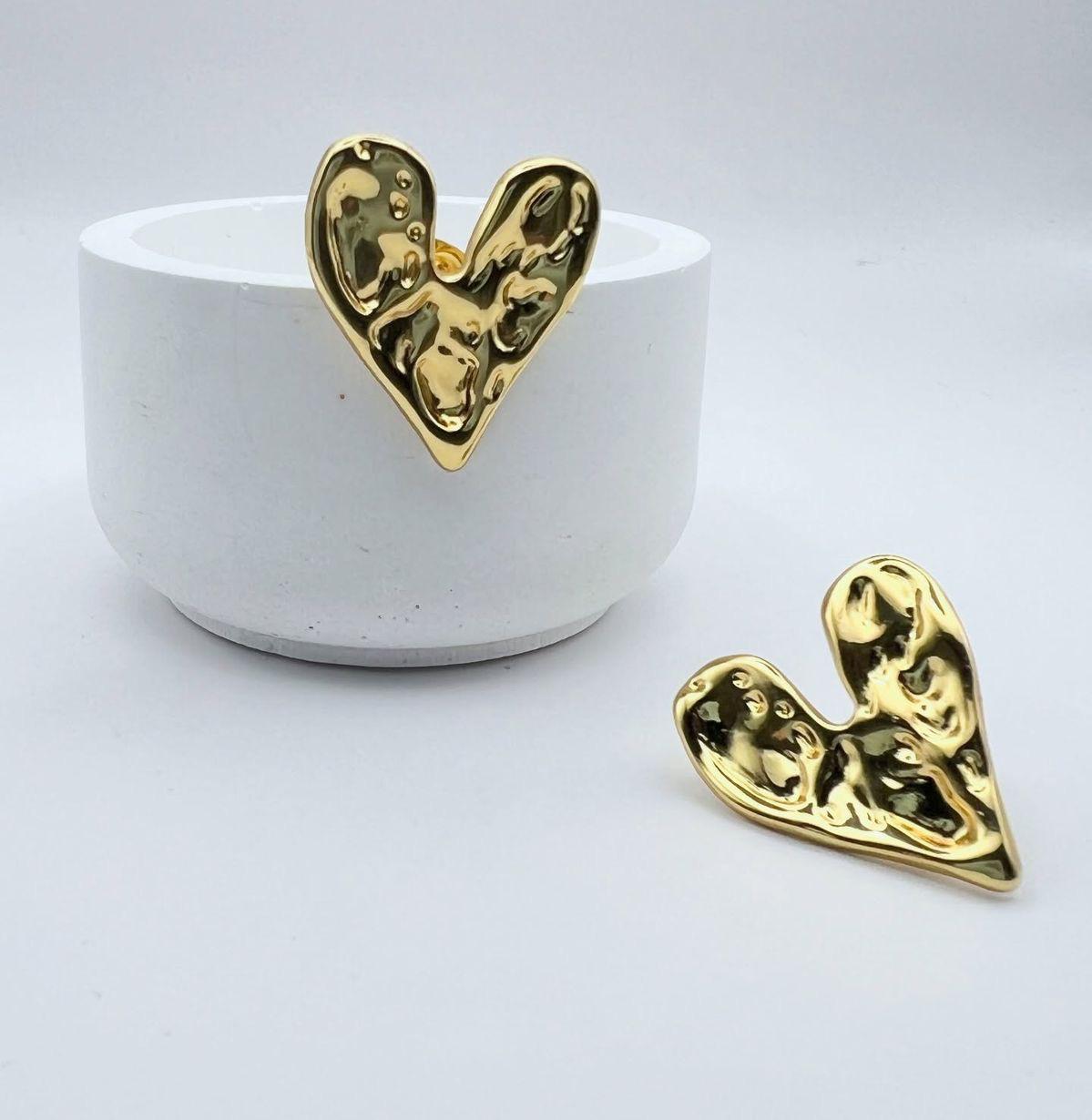 Sculpted Heart Gold Stud Earrings
